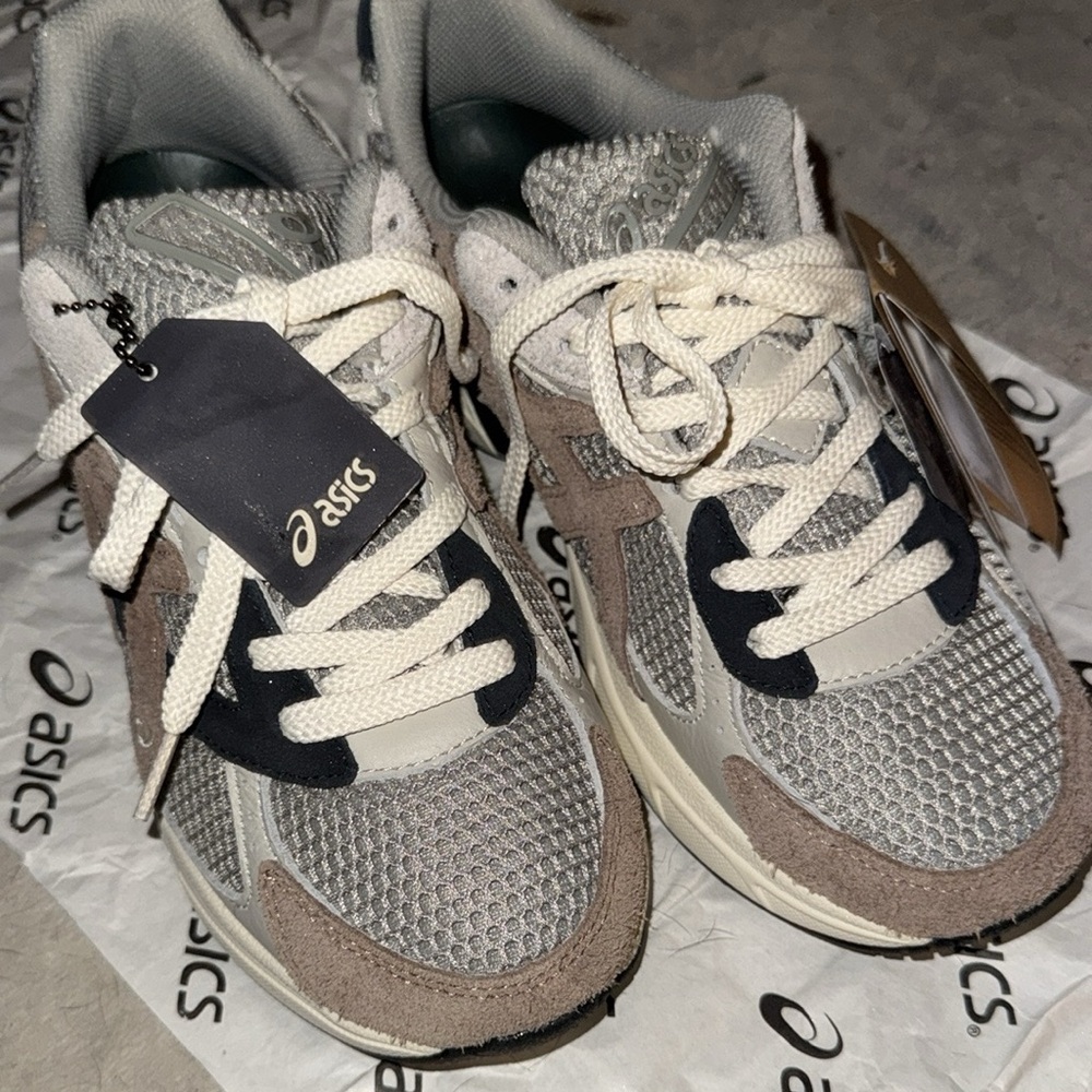 This is a pair of ASICS x Hal Studios from Japan 1160